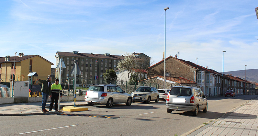 Reinosa instala reductores de velocidad en la Avenida Cantabria y la Calle Tres Mares