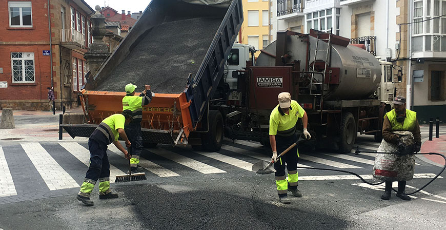 Reinosa culmina en dos das su plan anual de bacheo