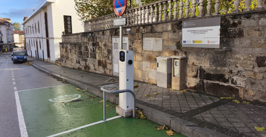Reinosa pone en marcha cuatro puntos de recarga para vehculos elctricos en distintas zonas de la ciudad