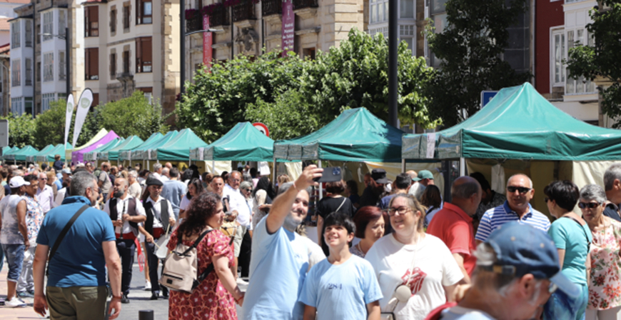 Reinosa presenta la programaci�n de Santiago para el 25 y 26 de julio 