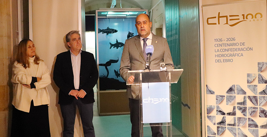 Reinosa, primera parada de la exposici�n itinerante 'Por la cuenca del Ebro', con motivo del centenario de la CHE