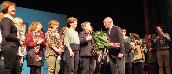 Reinosa rinde homenaje a las trabajadoras de Conservas Hoyo