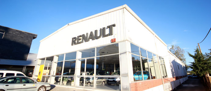 Renault dona un vehculo al IES Montesclaros en colaboracin con el concesionario Jos. J. Fernndez 