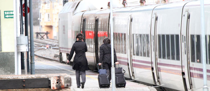 Renfe programa planes alternativos para el servicio Alvia entre Palencia y Santander desde el 19 de agosto