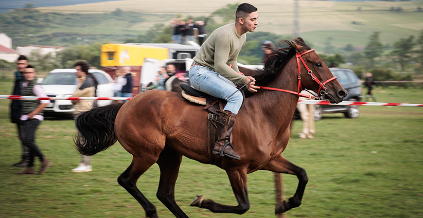 Requejo despide sus fiestas al galope