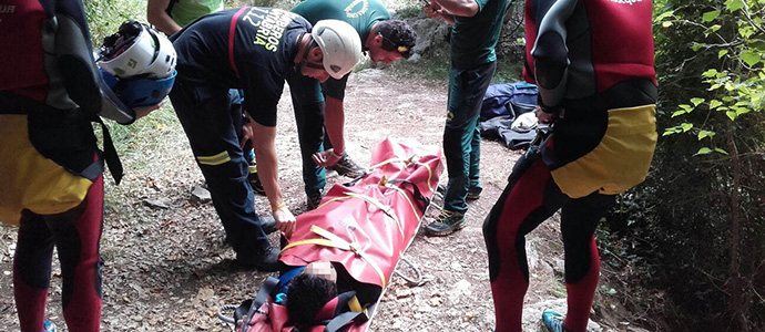 Rescatada una mujer con rotura de tobillo en el barranco de Navedo