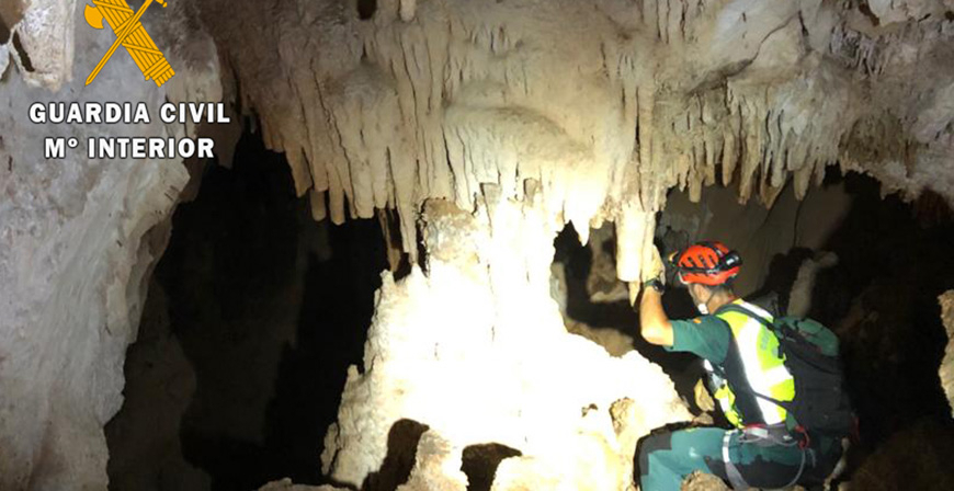 Rescatado un hombre de 82 aos en la va ferrata de La Hermida
