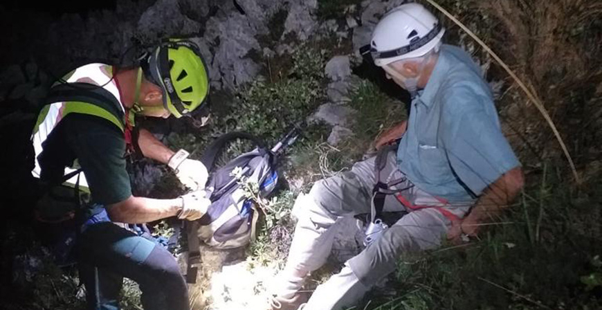 Rescatado un hombre de 82 aos en la va ferrata de La Hermida