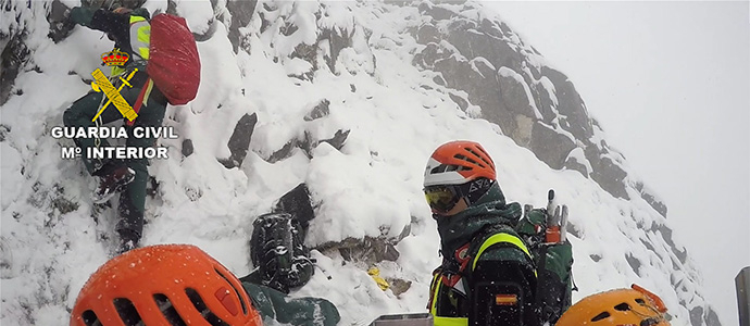 Rescatados los cuerpos de los tres montaeros fallecidos en Picos de Europa 