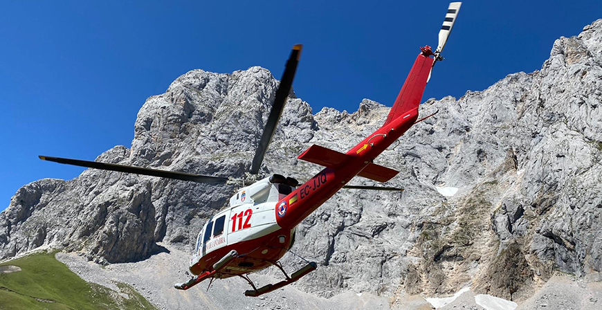 Rescatan a dos escaladores enriscados en la va del Espoln de Los Franceses