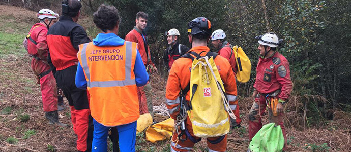 Rescatan a un espelelogo que se sinti fatigado en una cueva de Ruesga