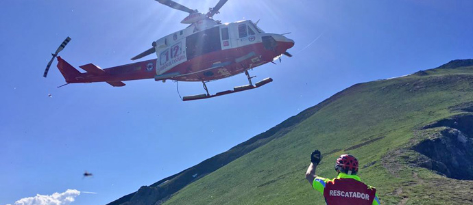 Rescatan a un hombre tras sufrir una indisposicin en el Pico Coriscao