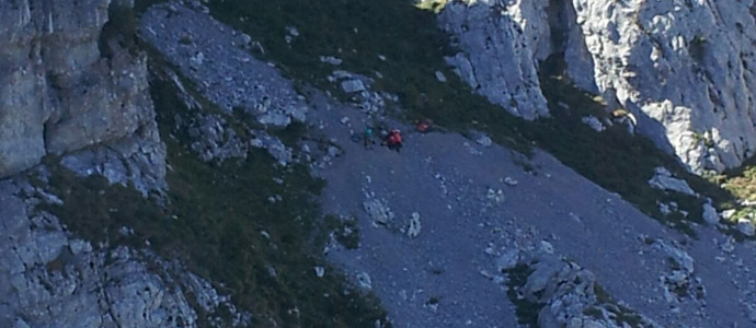Rescatan a una senderista herida en Soba tras precipitarse 25 metros en el Alto Imunia