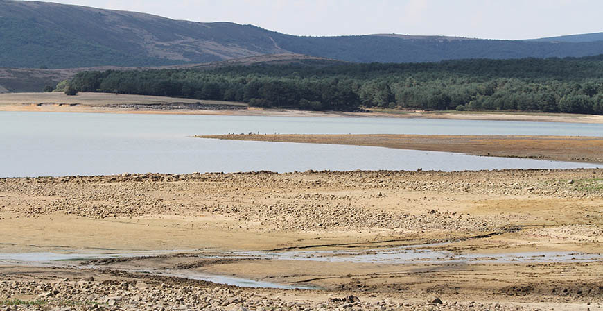 Las reservas del Embalse del Ebro bajan hasta los 175,4 hectmetros cbicos