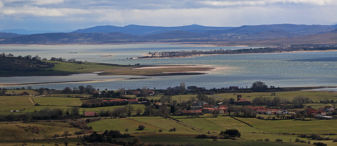 Las reservas del Pantano del Ebro se acercan al 60%