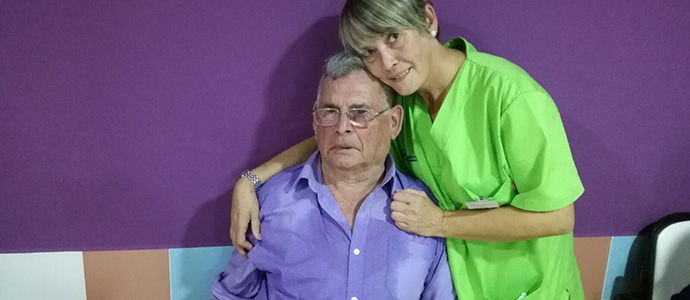 Los residentes del Centro Santa Eulalia disfrutaron de la msica y el baile