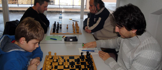 Resultados dispares en el debut de los equipos del Club Ajedrez Campoo