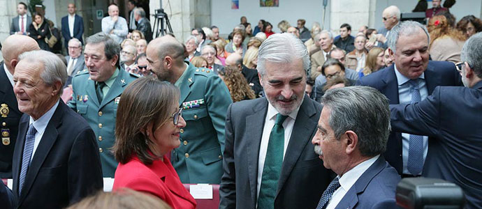 Revilla, contrario a abordar reforma de la Constitucin con el actual clima de crispacin poltica