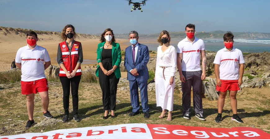 Revilla espera la llegada de muchsima gente este verano y destaca el dispositivo desplegado en las playas
