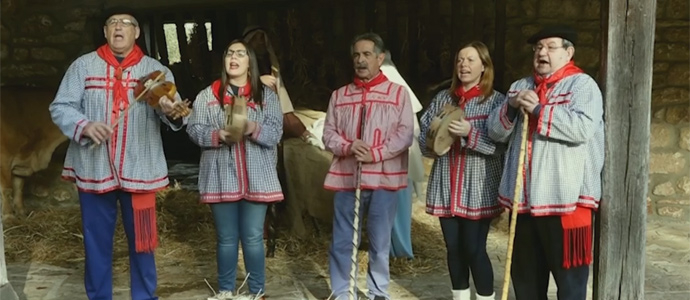 Revilla le canta a la Navidad