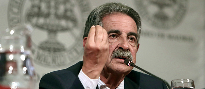Revilla pide 