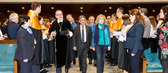 Revilla reafirma el compromiso del Gobierno de 