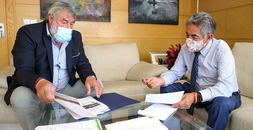 Revilla se compromete con Fernndez a impulsar el Plan de Dinamizacin de Valderredible en colaboracin con el Ayuntamiento y la Fundacin Botn