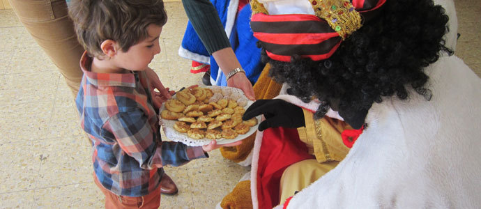 Los Reyes Magos visitaron a los escolares de La Poblacin