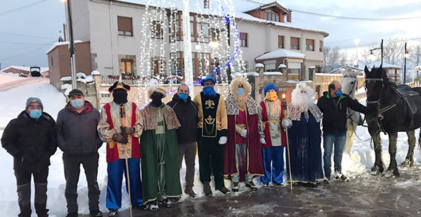 Los Reyes Magos visitaron los hogares de Requejo