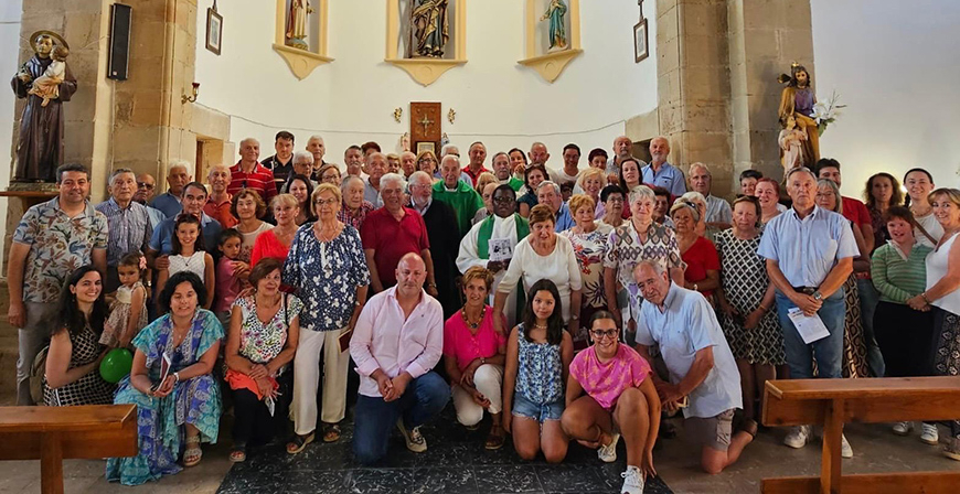 Rocamundo homenajea a los artfices de la reconstruccin de la Iglesia de San Andrs