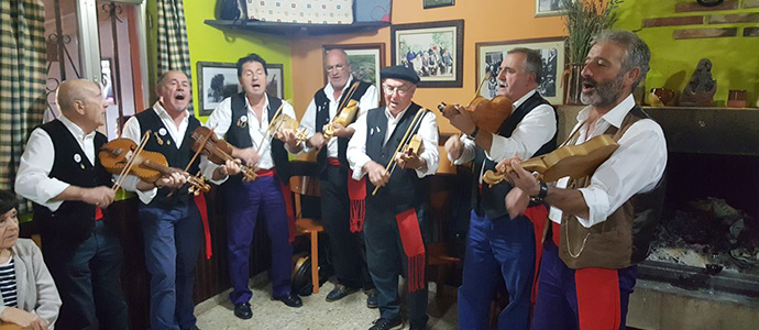 Rocamundo honr a la Virgen de la Velilla