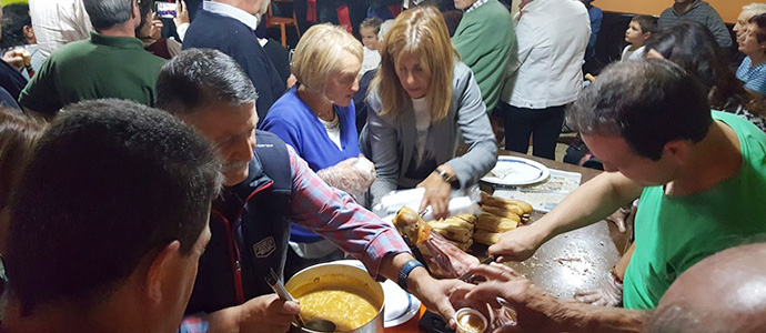Rocamundo honr a la Virgen de la Velilla