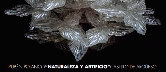 Rubn Polanco llena el Castillo de Argeso de Naturaleza y artificio