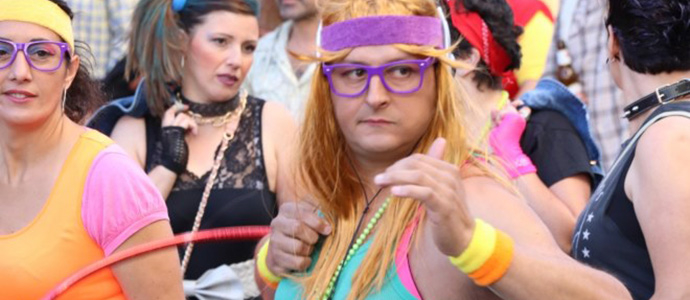 La rubia de los 80 y Heidi, ganadores del concurso de disfraces de La Movida