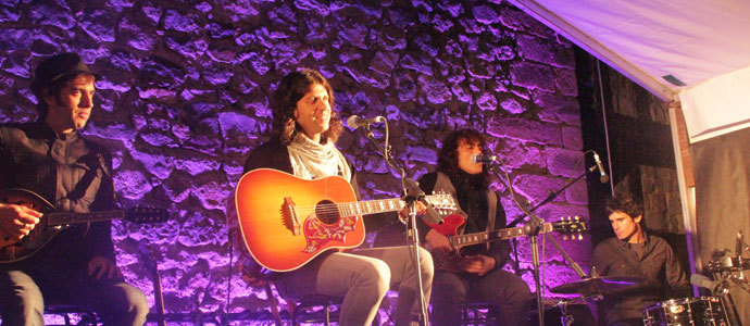 Rulo y la Contrabanda brillan en 'las noches del castillo'