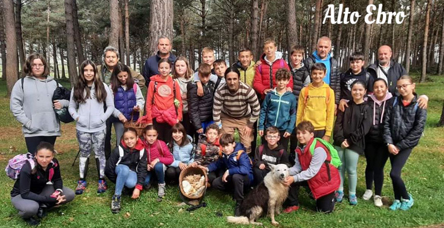 Ms de 120 escolares campurrianos se inician en la micologa