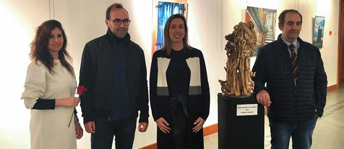 Snchez destaca la calidad de las obras artsticas de la exposicin 'Blanca, Reina en Reinosa'