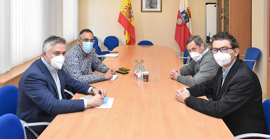 Sanidad y ALCER comparten propuestas para mejorar la calidad de vida de los enfermos renales de Cantabria