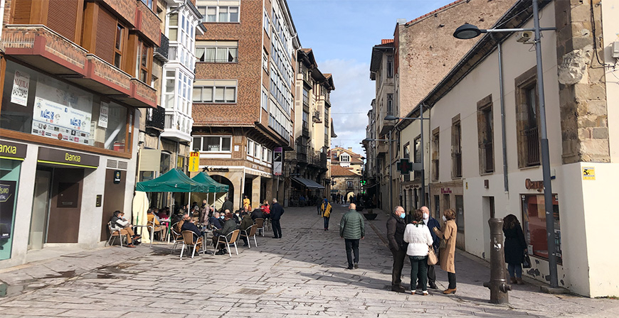 Sanidad permitir un aforo de un tercio en el interior de los establecimientos hosteleros