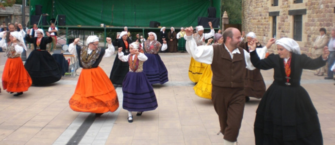 Seis das de fiestas para honrar a Nuestra Seora