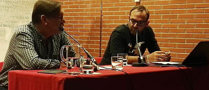 Sergio Balbontn presenta en casa La comisura de las lucirnagas