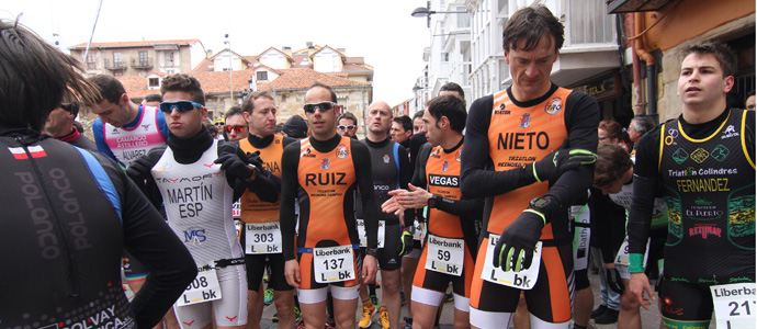 Sergio Santiago y Melanie Pealver se imponen en el duatln de Reinosa
