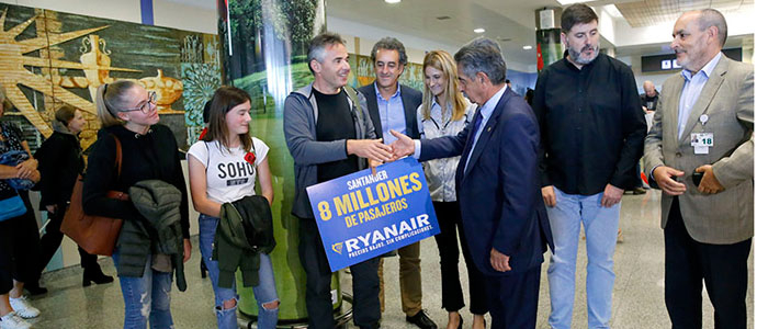 El Seve Ballesteros recibe al pasajero 8 millones de Ryanair