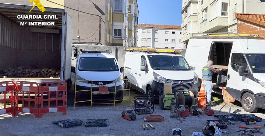 Siete detenidos como operarios de mantenimiento falsos que robaban cobre a plena luz del d�a en pueblos de Cantabria