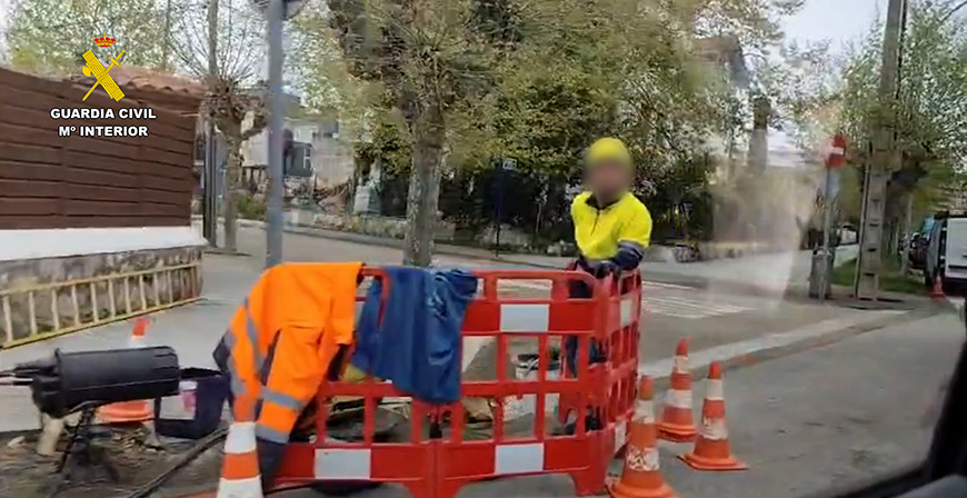 Siete detenidos como operarios de mantenimiento falsos que robaban cobre a plena luz del d�a en pueblos de Cantabria