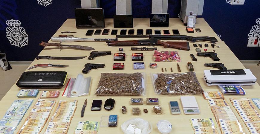 Siete detenidos por tr�fico de drogas, tenencia il�cita de armas y blanqueo de capitales