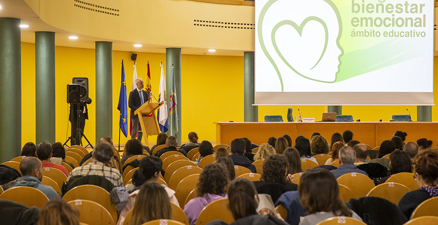 Silva apela a un enfoque preventivo y coordinado con sanidad para afrontar la atencin de la salud mental del alumnado