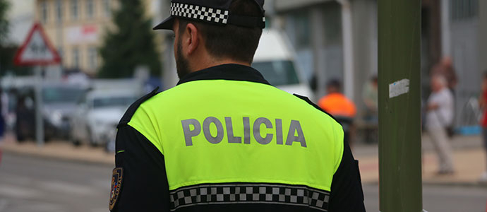 Los sindicatos de policas locales exigen ms fondos para la formacin de los agentes cntabros