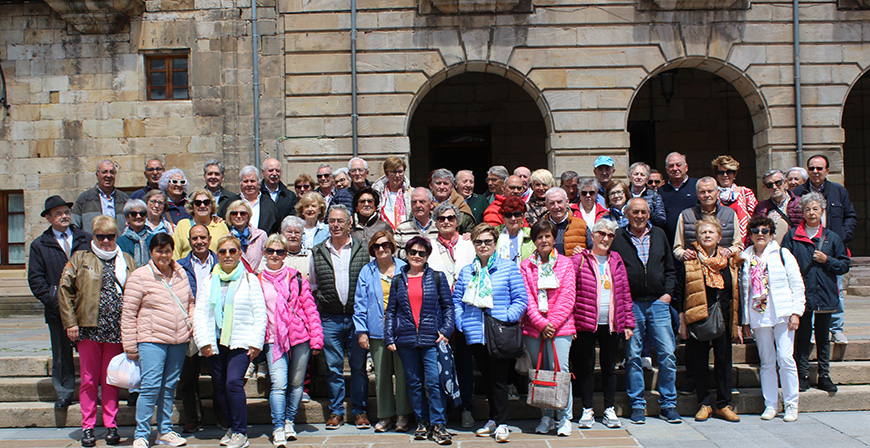 Los socios de la Casa de Cantabria en Navarra visitan Reinosa