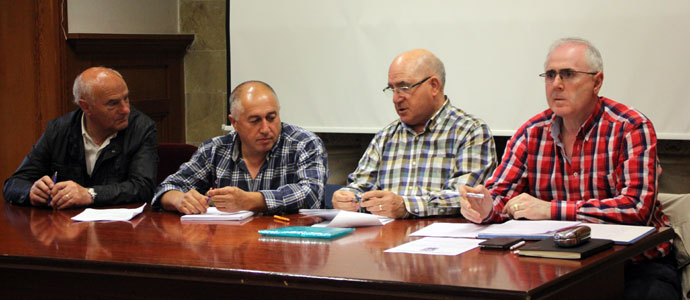 Los socios pasan revista a la temporada del CD Naval